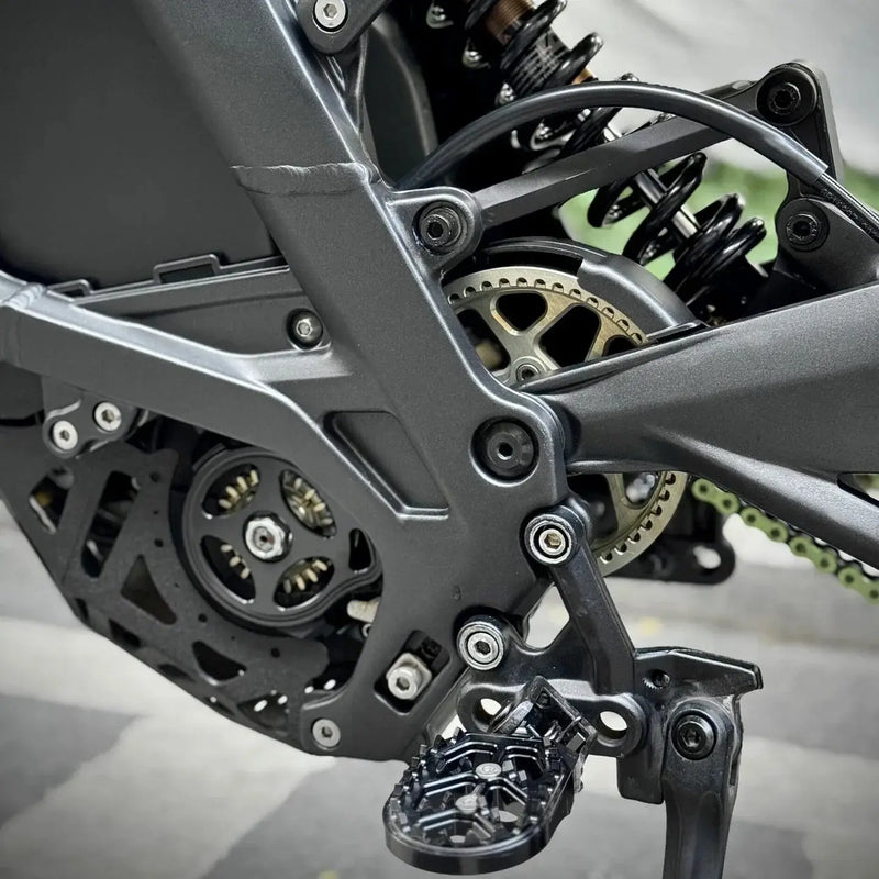 Belts-and-Chains Emoto Warehouse